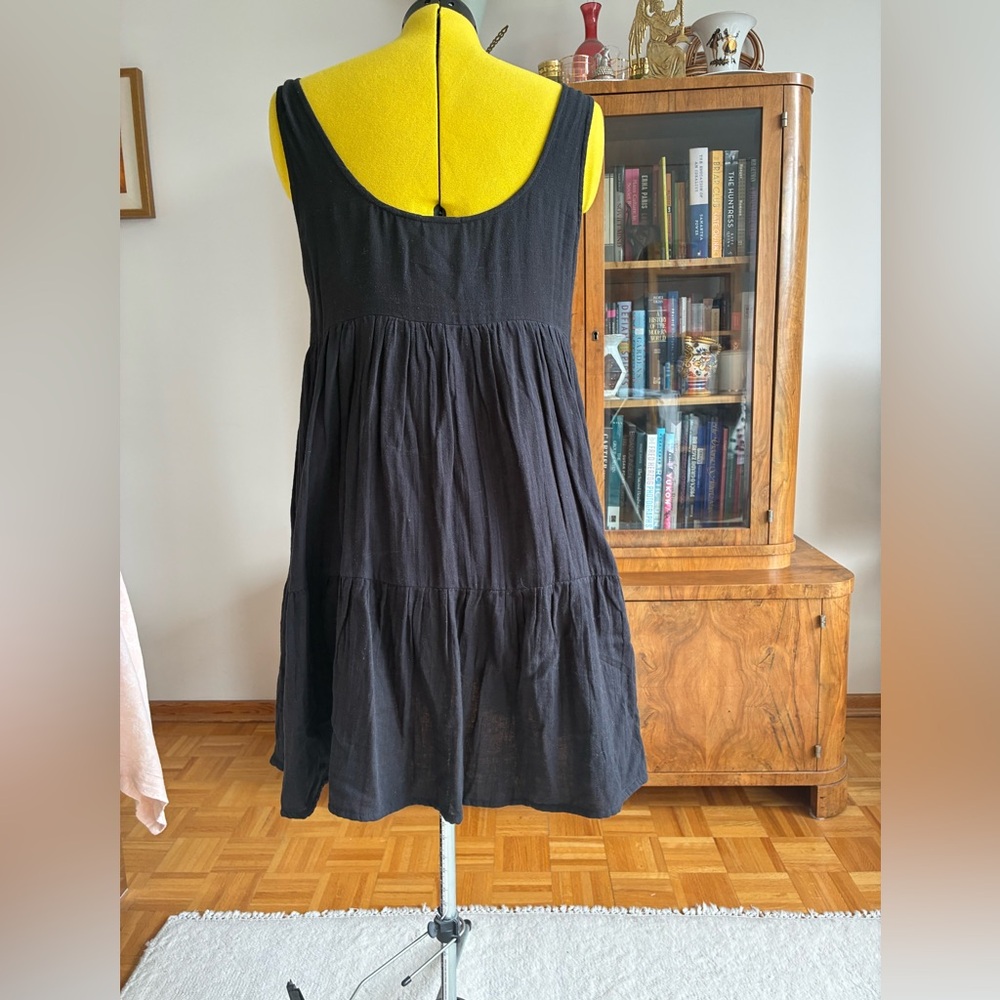 ICHI Black Tiered Sleeveless Mini Dress - Picture 3 of 11